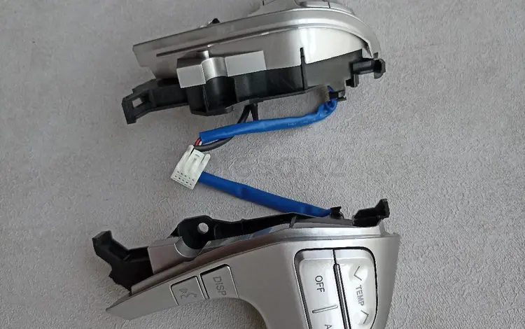 Кнопки на руль мульти руль салон пульт управления за 18 000 тг. в Алматы