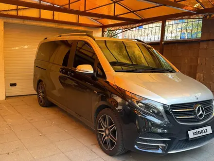 Mercedes-Benz V 250 2017 года за 26 500 000 тг. в Алматы – фото 2