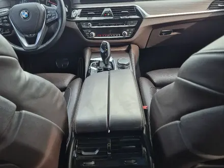 BMW 530 2018 года за 16 200 000 тг. в Шымкент – фото 23