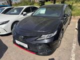 Toyota Camry 2021 года за 14 600 000 тг. в Алматы