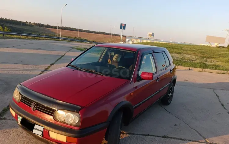 Volkswagen Golf 1993 годаүшін1 500 000 тг. в Семей