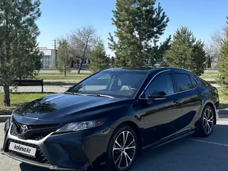 Toyota Camry, 2020
