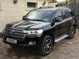 Toyota Land Cruiser 2018 годаүшін29 900 000 тг. в Актобе – фото 2