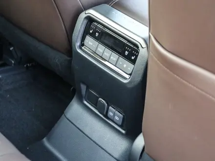 Toyota Land Cruiser Prado 2025 года за 45 000 000 тг. в Алматы – фото 14