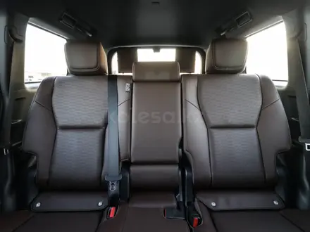 Toyota Land Cruiser Prado 2025 года за 45 000 000 тг. в Алматы – фото 15