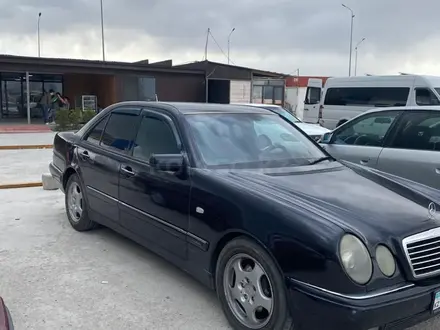 Mercedes-Benz E 430 1997 года за 3 500 000 тг. в Алматы