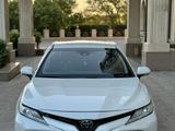 Toyota Camry 2020 годаүшін15 800 000 тг. в Шымкент – фото 2