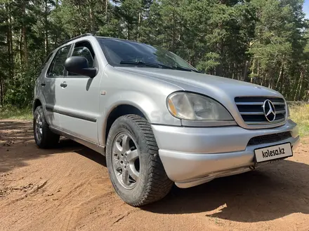 Mercedes-Benz ML 320 1999 года за 3 500 000 тг. в Астана