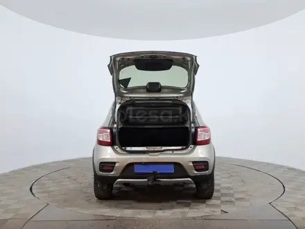 Renault Sandero Stepway 2016 года за 2 450 000 тг. в Астана – фото 9