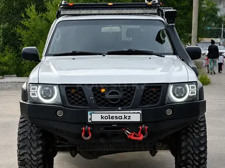 Nissan Patrol 2004 года за 18 000 000 тг. в Алматы – фото 3