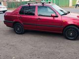 Volkswagen Vento 1994 года за 1 000 000 тг. в Алматы – фото 3