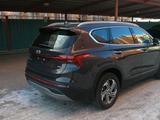 Hyundai Santa Fe 2022 года за 18 500 000 тг. в Актобе – фото 4