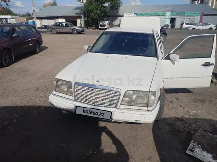 Mercedes-Benz C 220 1994 года за 1 300 000 тг. в Астана – фото 5