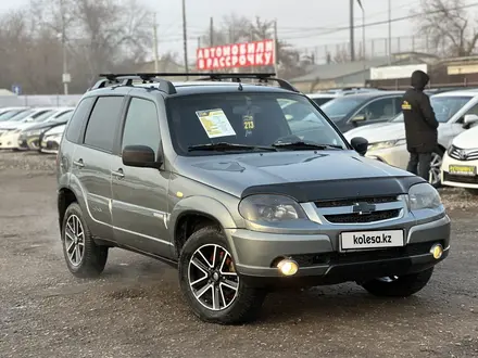 Chevrolet Niva 2015 года за 3 600 000 тг. в Актобе – фото 3