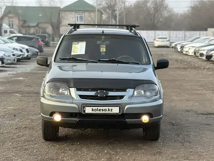 Chevrolet Niva 2015 года за 3 600 000 тг. в Актобе – фото 2