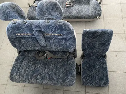 Комплект сидений MMC DELICA CHAMONIX за 180 000 тг. в Алматы – фото 3