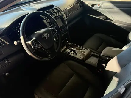 Toyota Camry 2015 года за 11 300 000 тг. в Астана – фото 10