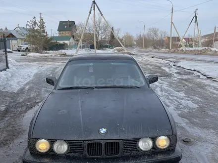 BMW 520 1990 года за 1 150 000 тг. в Есиль – фото 9