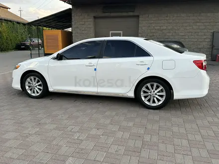 Toyota Camry 2013 года за 10 400 000 тг. в Алматы – фото 19