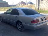 Mercedes-Benz E 230 1996 года за 2 500 000 тг. в Туркестан – фото 3