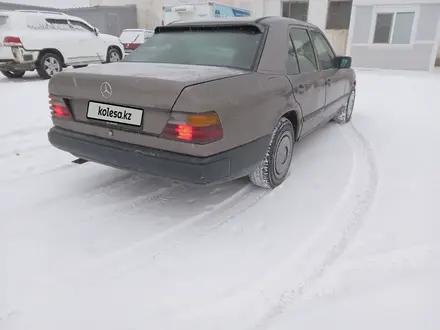 Mercedes-Benz E 230 1989 года за 900 000 тг. в Кокшетау