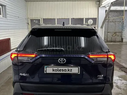 Toyota RAV4 2021 года за 15 500 000 тг. в Кызылорда – фото 2