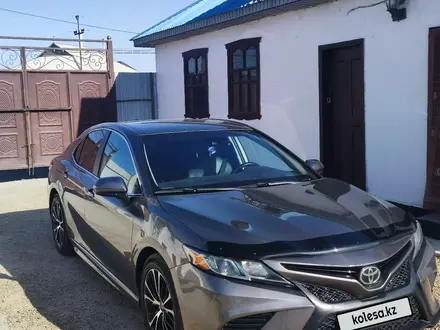 Toyota Camry 2020 года за 12 000 000 тг. в Кызылорда – фото 2