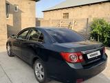 Chevrolet Epica 2008 года за 1 800 000 тг. в Тараз – фото 2