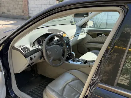 Mercedes-Benz E 320 2003 года за 5 000 000 тг. в Алматы – фото 5