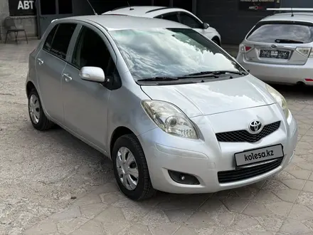 Toyota Yaris 2007 года за 2 700 000 тг. в Алматы – фото 2