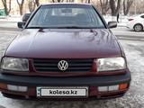 Volkswagen Vento 1992 года за 1 950 000 тг. в Караганда – фото 2