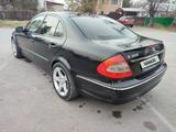 Mercedes-Benz E 550 2007 годаfor7 000 000 тг. в Алматы – фото 4