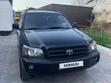 Toyota Highlander 2004 года за 6 000 000 тг. в Алматы – фото 2