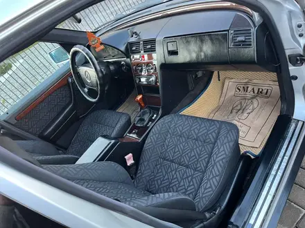 Mercedes-Benz C 220 1993 года за 2 500 000 тг. в Алматы – фото 6