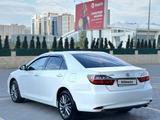 Toyota Camry 2015 года за 11 900 000 тг. в Караганда – фото 3