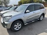 Toyota RAV4 2005 года за 4 700 000 тг. в Караганда – фото 2