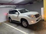 Toyota Land Cruiser Prado 2011 годаүшін19 990 000 тг. в Алматы – фото 2