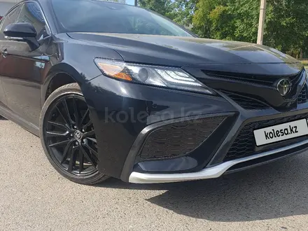 Toyota Camry 2022 года за 16 900 000 тг. в Усть-Каменогорск – фото 12