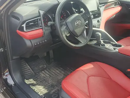 Toyota Camry 2022 года за 16 900 000 тг. в Усть-Каменогорск – фото 3