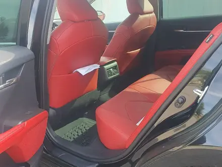 Toyota Camry 2022 года за 16 900 000 тг. в Усть-Каменогорск – фото 11