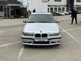 BMW 320 1995 года за 2 100 000 тг. в Алматы – фото 4