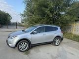 Toyota RAV4 2015 года за 8 000 000 тг. в Актобе – фото 2