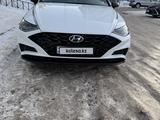 Hyundai Sonata 2021 года за 11 800 000 тг. в Астана – фото 3