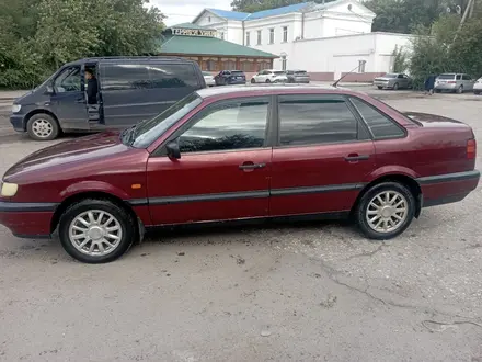 Volkswagen Passat 1993 года за 1 700 000 тг. в Павлодар – фото 2