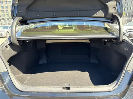 Toyota Camry Elegance 2020 года за 12 200 000 тг. в Астана – фото 29