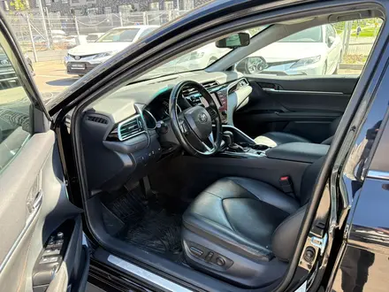 Toyota Camry Elegance 2020 года за 12 200 000 тг. в Астана – фото 31
