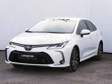 Toyota Corolla 2022 года за 12 990 000 тг. в Караганда