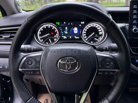 Toyota Camry 2022 года за 15 900 000 тг. в Алматы – фото 13