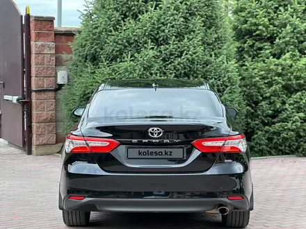 Toyota Camry 2022 года за 15 900 000 тг. в Алматы – фото 7