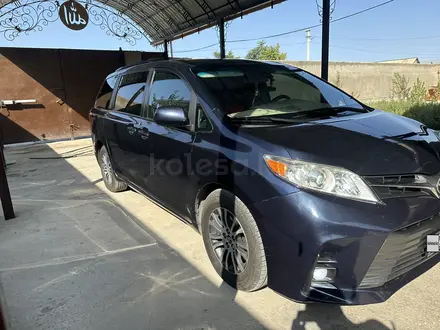 Toyota Sienna 2019 года за 14 000 000 тг. в Жетысай – фото 6